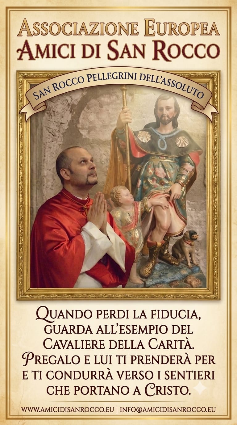 Fratel Costantino De Bellis in preghiera davanti alla statua di San Rocco