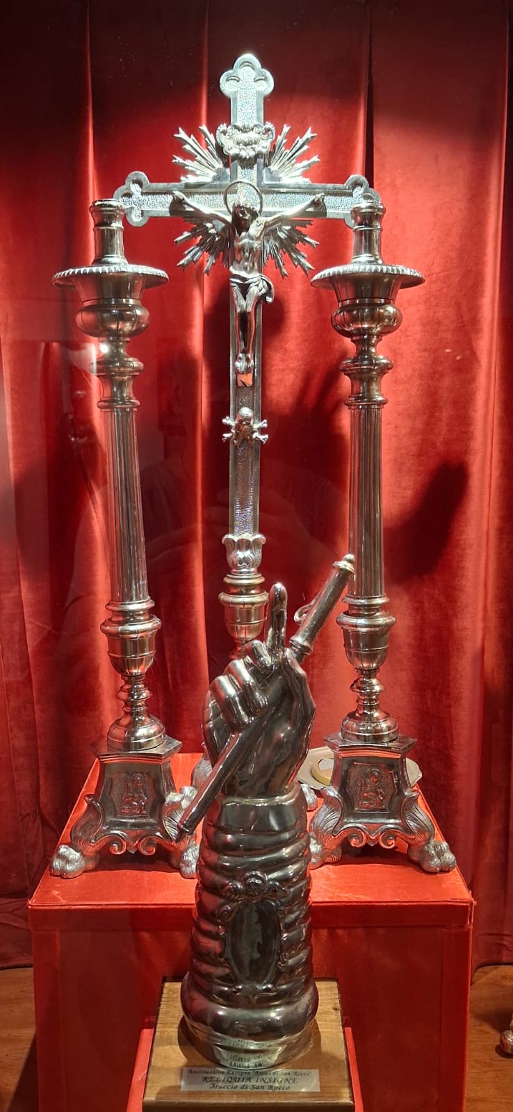 Reliquiario con la reliquia insigne del braccio di San Rocco